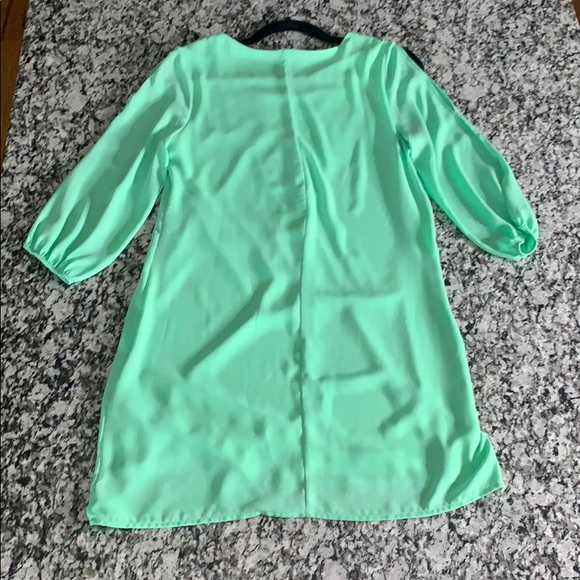 Mint Green Dress w/ Crotchet Design - Picture 2 of 6